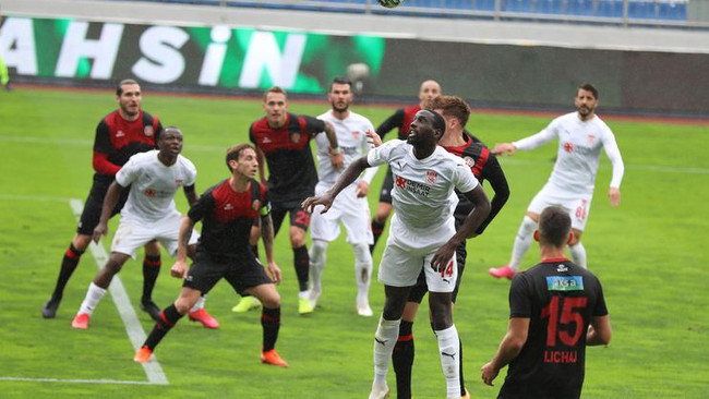 Sivasspor'un deplasman başarısı sürüyor