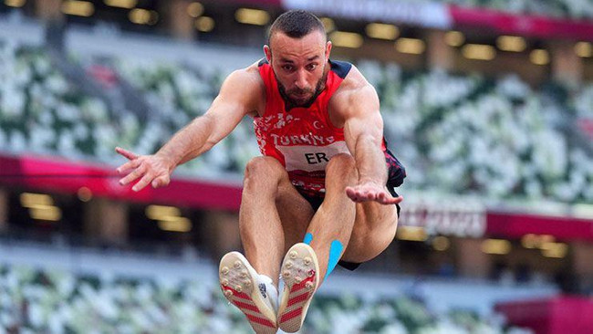 Üç adım atlama finalinde mücadele eden milli atlet Necati Er, olimpiyat 6’ncısı oldu