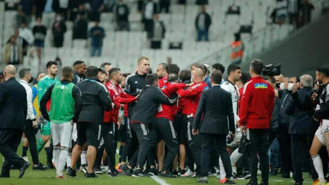 Son Dakika: Beşiktaş - Adana Demirspor maçının cezaları açıklandı
