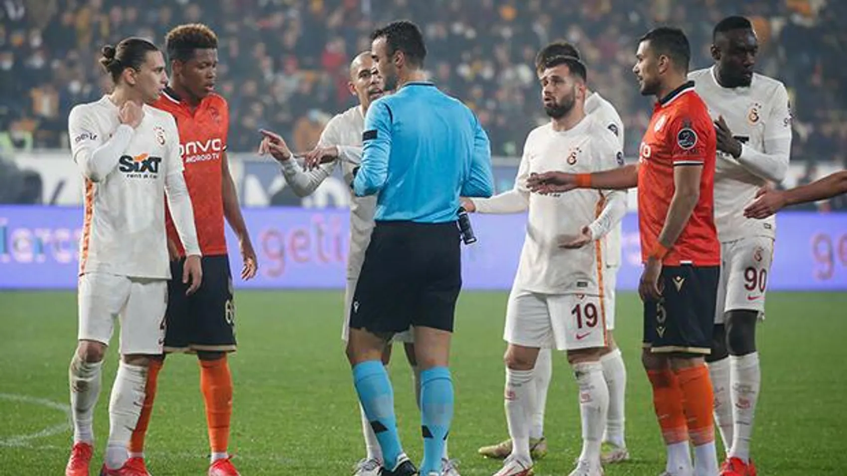 Galatasaray'a Avrupa sonrası lig yaramıyor! 5 maçtaki kayıp...