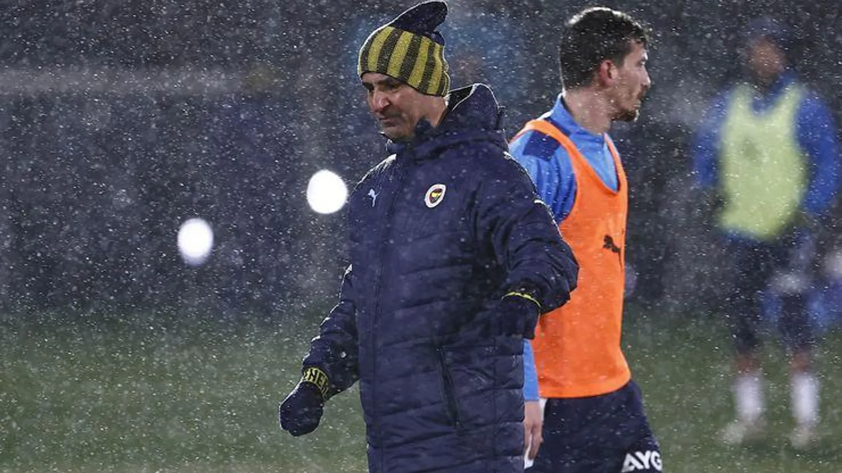 Son dakika haberi! Fenerbahçe'de İsmail Kartal’ın hedefi 1 haftada 9 puan