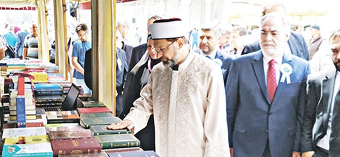 Diyanet Vakfı'nın Sultanahmet'teki kitap fuarına İBB'den izin çıkmadı