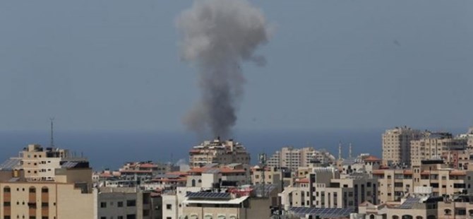 İsrail uçakları Gazze'yi vuruyor!